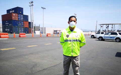 Gustavo Gutiérrez es el jefe antidrogas y trabaja desde el centro de operaciones a la entrada de TPM.