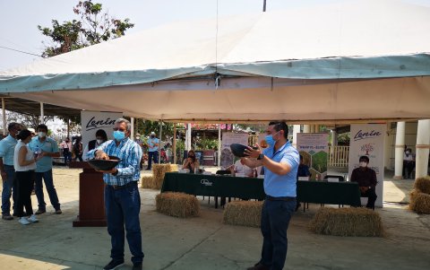 Andrés Andrade, director de Iniap y Antonio Salazar, presentaron los resultados.