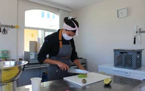 Las cocinas fantasma solo requieren de la parte de la preparación y el delivery, no de un local de atención al público.