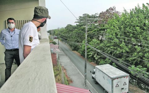 El ruido del transporte pesado es uno de los temas que más molesta. Además, hay quejas por contaminación del canal adjunto.