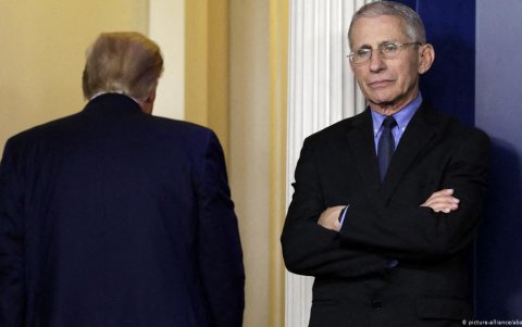 Anthony Fauci es el médico estrella que contradijo a Donald Trump.