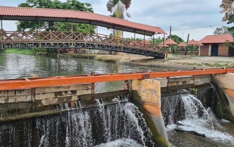 Este es el panorama entre semana en Las Cataratas. No hay gritos ni gente bebiendo.