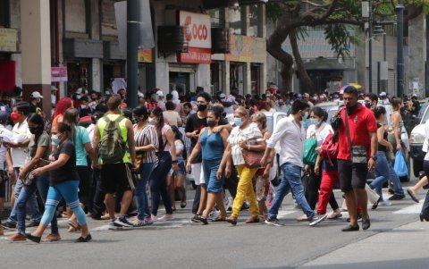 Ese es el panorama diario en la avenida Eloy Alfaro.

FECHA : 17/12/2020 

Agencia (ag-extra)