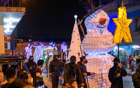 Bastión Popular. El show fue organizado por Zumar, allí participaron alrededor 80 artistas. El desfile recorrió 42 manzanas.