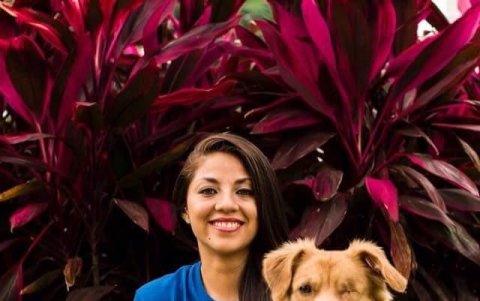 Katiuska ha visto casos muy tristes y trata de cambiar los destino de estos animalitos.