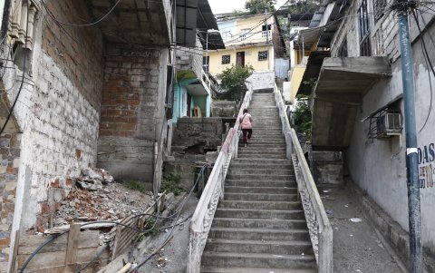 El cerro Las Cabras guarda la historia del cantón, pero hoy está infestado de droga.