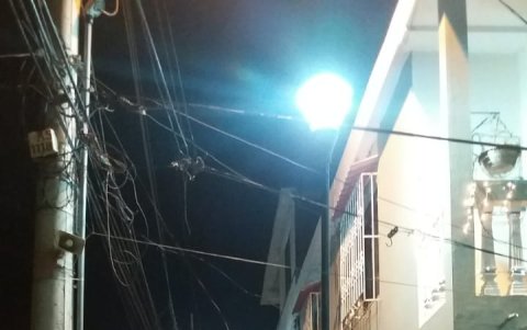 Mejora. La iluminación volvió a las peatonales de Sauces 1.