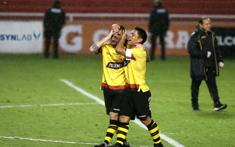 Damián Díaz y Matías Oyola (d) han sido campeones con Barcelona en tres ocasiones.