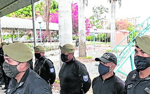 Agentes de la Policía Metropolitana, quienes en diciembre resguardaron la Bahía de Guayaquil.