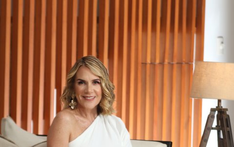 Irene se mantiene activa al mando de sus negocios.