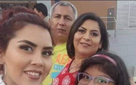 Lisbeth junto a sus padres, Mario y Katty, y su hermana de 12 años