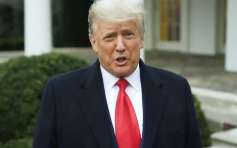 Trump, en un video grabado dirigido a sus seguidores.