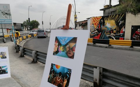 Color. Algunos murales están fuera de planteles educativos de la ciudad.