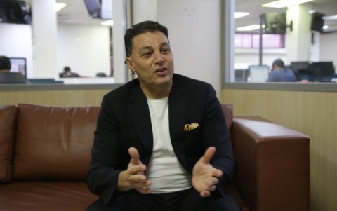 El Beto busca bajar el déficit económico que tiene actualmente Barcelona.