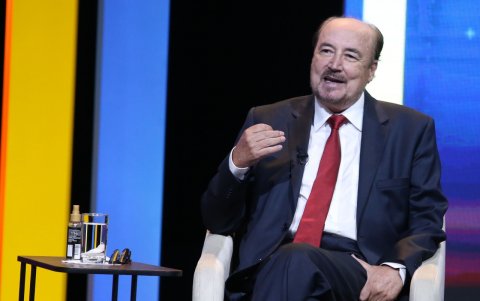 El candidato Gustavo Larrea propone armar a la Policía y desarmar a la delincuencia.