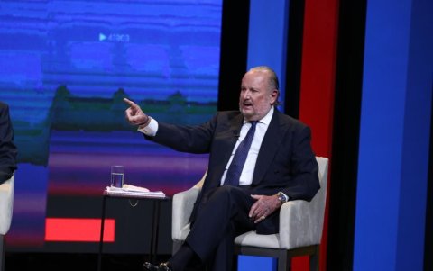 El candidato Isidro Romero busca propone desarrollar una ficha técnica de salud universal.