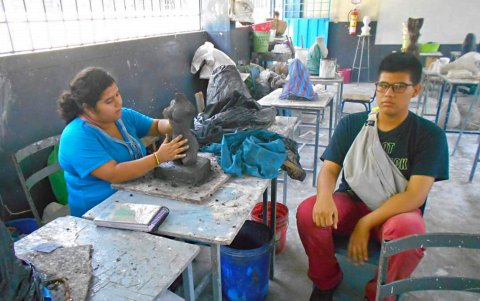 Los estudiantes de artes pueden seguir los estudios de tercer nivel.