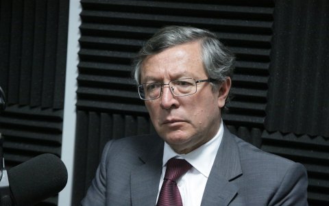 Medardo Oleas fue presidente del Tribunal Supremo Electoral, es abogado y académico.