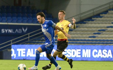 Sebastián Rodríguez (i) fue el mejor jugador de Emelec en 2020, pero no tuvo un buen acompañamiento.