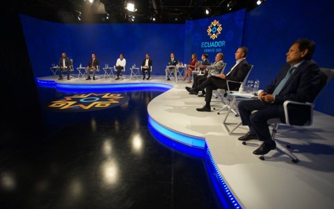 Por otras tres horas, hoy escuchamos a los candidatos presidenciales.