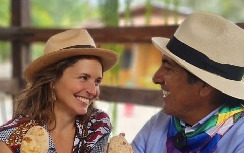 Manuela ha sido su compañera de lucha.