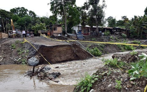 Al menos ocho localidades se han visto afectadas directamente por la caída del puente.