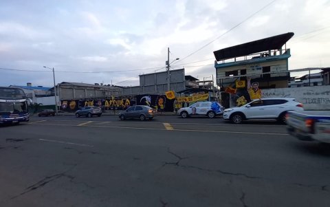 Manta se vistió de amarillo para recibir al campeón ecuatoriano.
