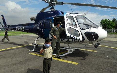 Moisés participó de un sobrevuelo por la ciudad.