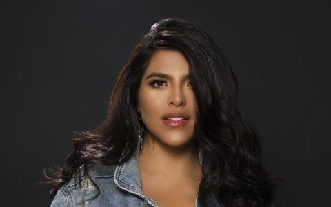 Tiene 26 años. Siempre quiso ser mamá joven.