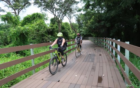 Visitas. De 08:00 a 16:00, de martes a domingo se puede entrar a la isla. No se puede llevar mascotas.