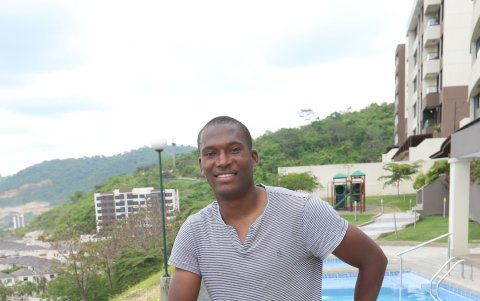 Valencia se enfoca en sus estudios de psicología para ayudar a las futuras generaciones.