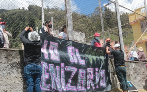 Desde enero, ocho barrios del noroccidente de la capital se dedicaron a protestar la construcción del Cenizario y contactar con las autoridades. Incluso anunciaron una acción de protección.
