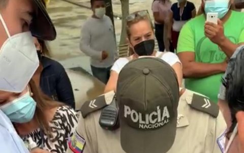 La policía recibió las quejas del supuesto intento de sustracción de papeletas