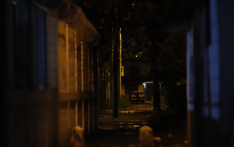 En La Floresta 1 hay callejones y peatonales con escasa iluminación que son sitios, a juicio de la comunidad, donde se dan los delitos..