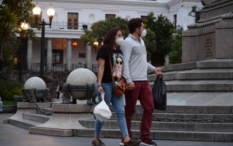 El recorrido inicia en el monumento a la Independencia, en la Plaza Grande.