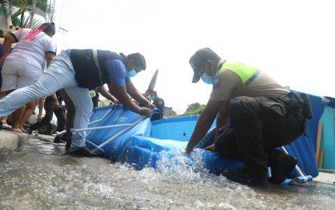 Al menos 190 piscinas fueron desarmadas en Guayaquil durante el feriado de carnaval.