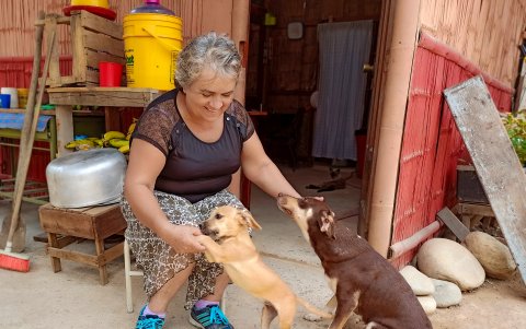 A ratos, Bertha pierde la memoria de lo que momentos antes ha vivido. Se mantiene con tratamiento psicológico.