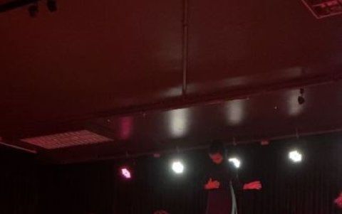 Las niñas expresaron sus vivencias y las plasmaron en esta obra de teatro.