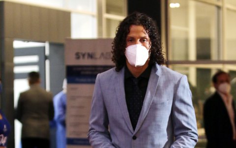 Williams Riveros, de Barcelona, fue elegido como uno de los mejores del torneo.

PERIODISTA : JERSON RUIZ 

FECHA : 17/02/2021 

Agencia (ag-extra)