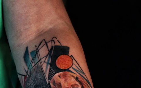 Carlos Tigre acopló en un diseño la imagen de las mascotas de un cliente, un shih tzu y un beagle.