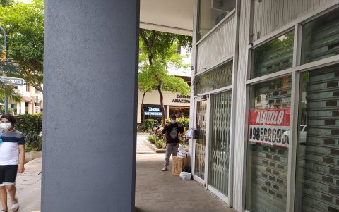 Oferta. En estos días, en el sector comercial de Guayaquil existe una larga lista de oficinas desocupadas que están en busca de arrendatarios.