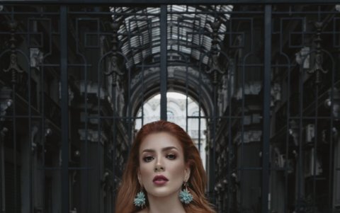 La actriz , diseñadora y cantante comenta que en su papel de jueza es estricta, pero no grosera.