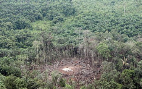 Vista aérea del lugar del bombardeo del 1 de marzo de 2008, realizado por fuerzas colombianas.