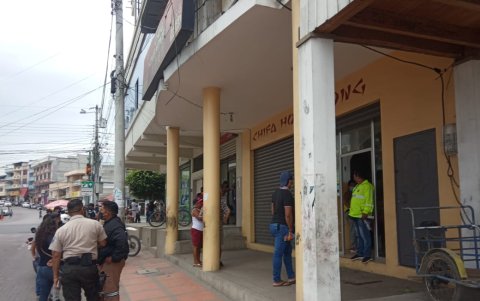 Este fue uno de los locales donde se llevaron dinero la semana pasada.