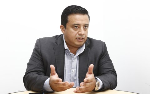 DR CABANILLA RECTOR DE LA UTEG/JIMMY NEGRETE/GUAYAQUIL-ECUADOR