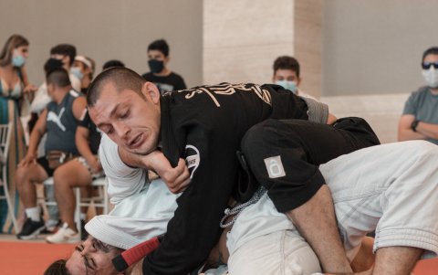 Sebastián Guevera destaca por su técnica, que le ha permitido lograr triunfos en el jiu jitsu.