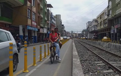 Hay ciclistas que apoyan la obra, que dicen sentirse más seguros, siempre que por la ruta no circulen motorizados.