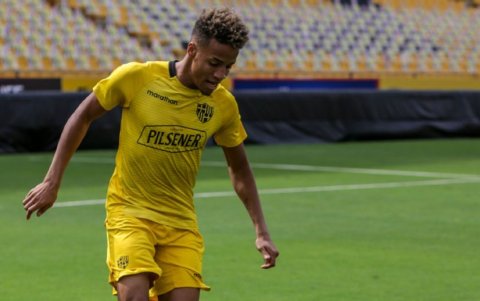 Byron Castillo podrá jugar más adelantado si Pineida reemplaza a Velasco en la banda derecha de los toreros.