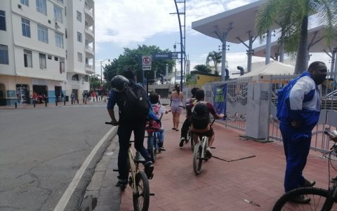 Jornada. Líderes barriales y vecinos de los doce distritos de la Zona participaron en la actividad.