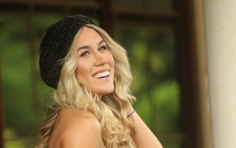 Carrie Bradshaw utilizaba turbantes en sus looks diarios.